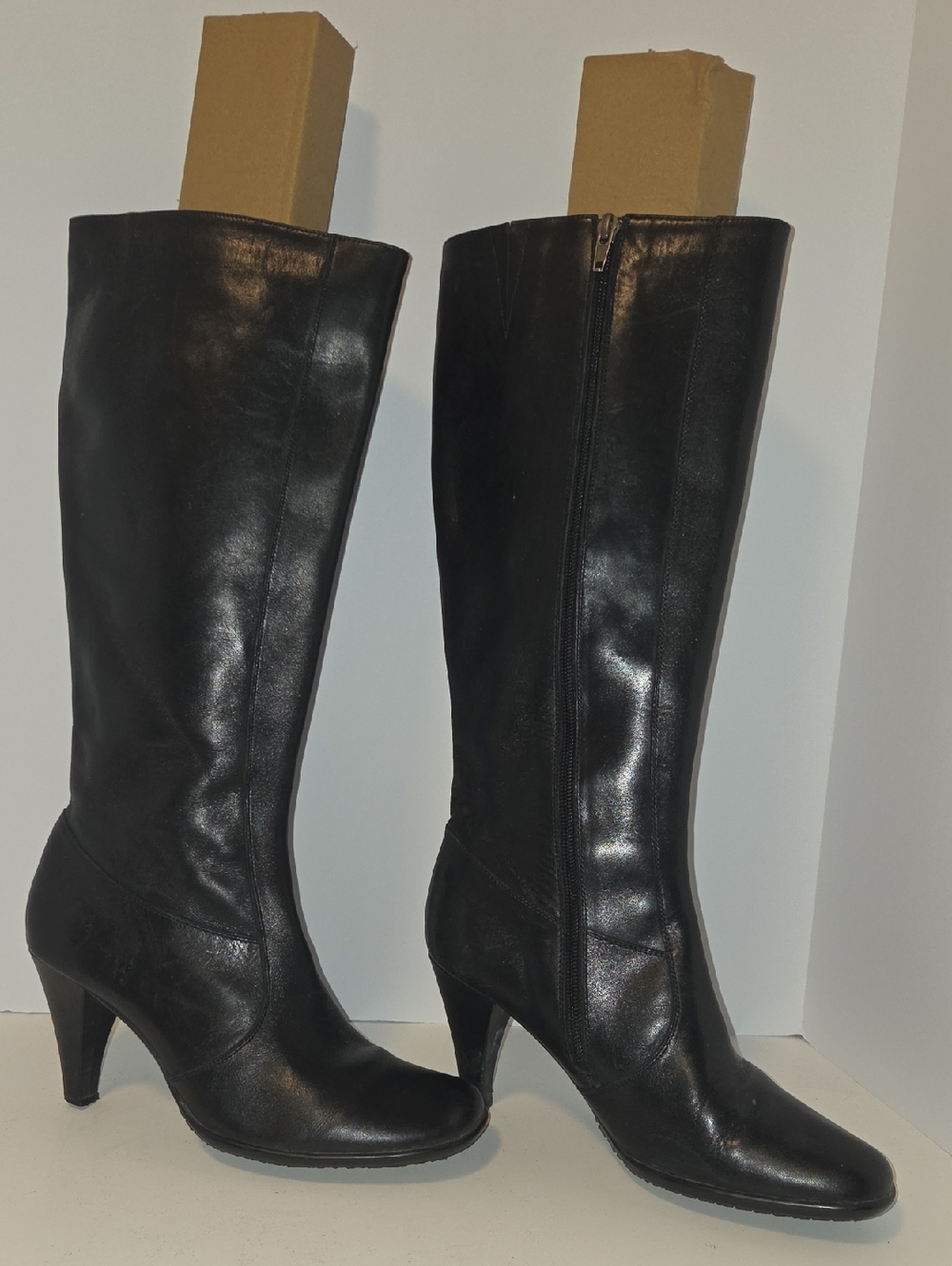 Santana Canada Vintage Black Mid Heel Boots Size 7